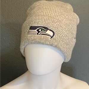 Seattle Seahawks Gray Knit Beanie
